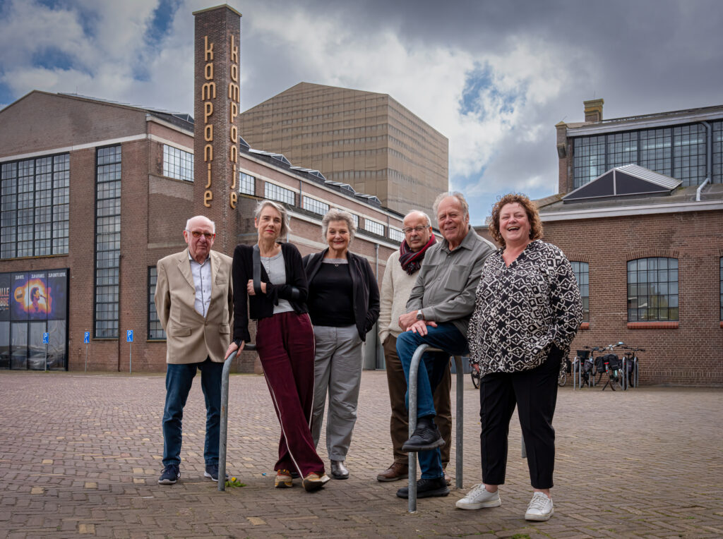 afbeelding van bestuur voor het Dock en de Kampanje